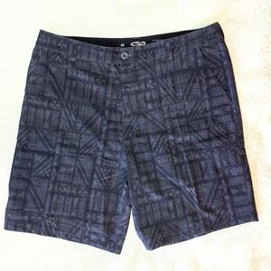 Men's Crazy Shirt Blue Aztec Pattern Golf Shorts